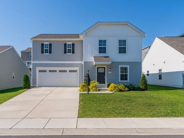 113 LUDGATE MANOR, FALLING WATERS, WV 25419