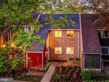 1425 GREENMONT COURT, RESTON, VA 20190