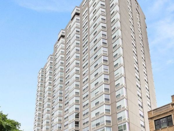 720 W Gordon Terrace , Unit 18B, Chicago, IL 60613