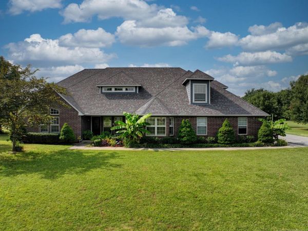 23332 E 132nd Street S, Coweta, OK 74429