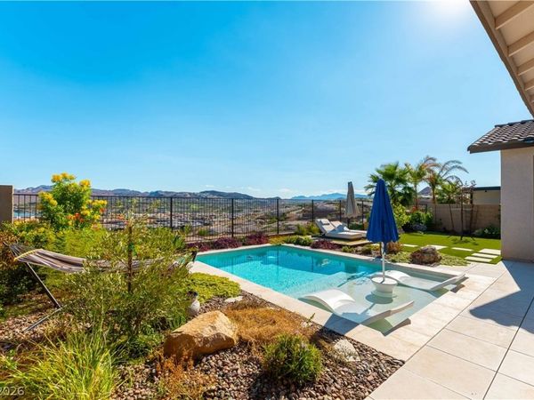 351 Portus Delphini Court, Henderson, NV 89011