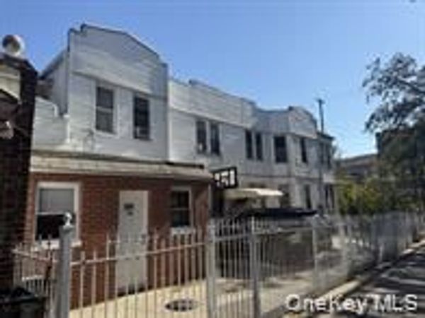 289 Etna Street , Brooklyn, NY 11208