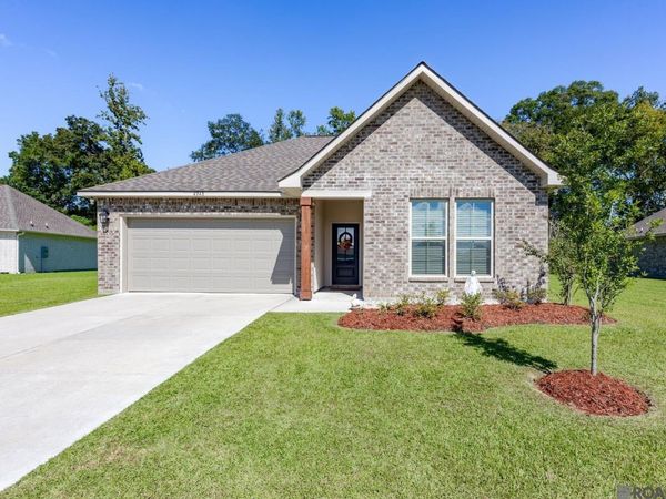 4948 Catalpa Drive, Addis, LA 70710
