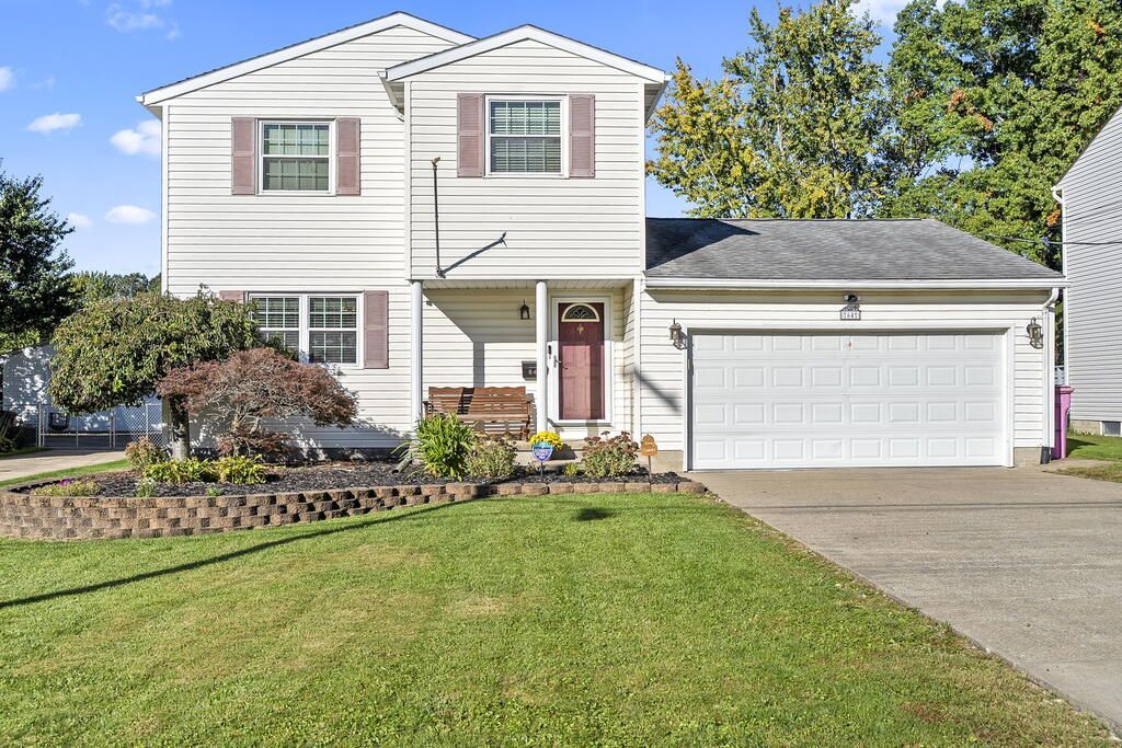 64 Woodbine Dr, Ontario, OH 44906 Main Photo