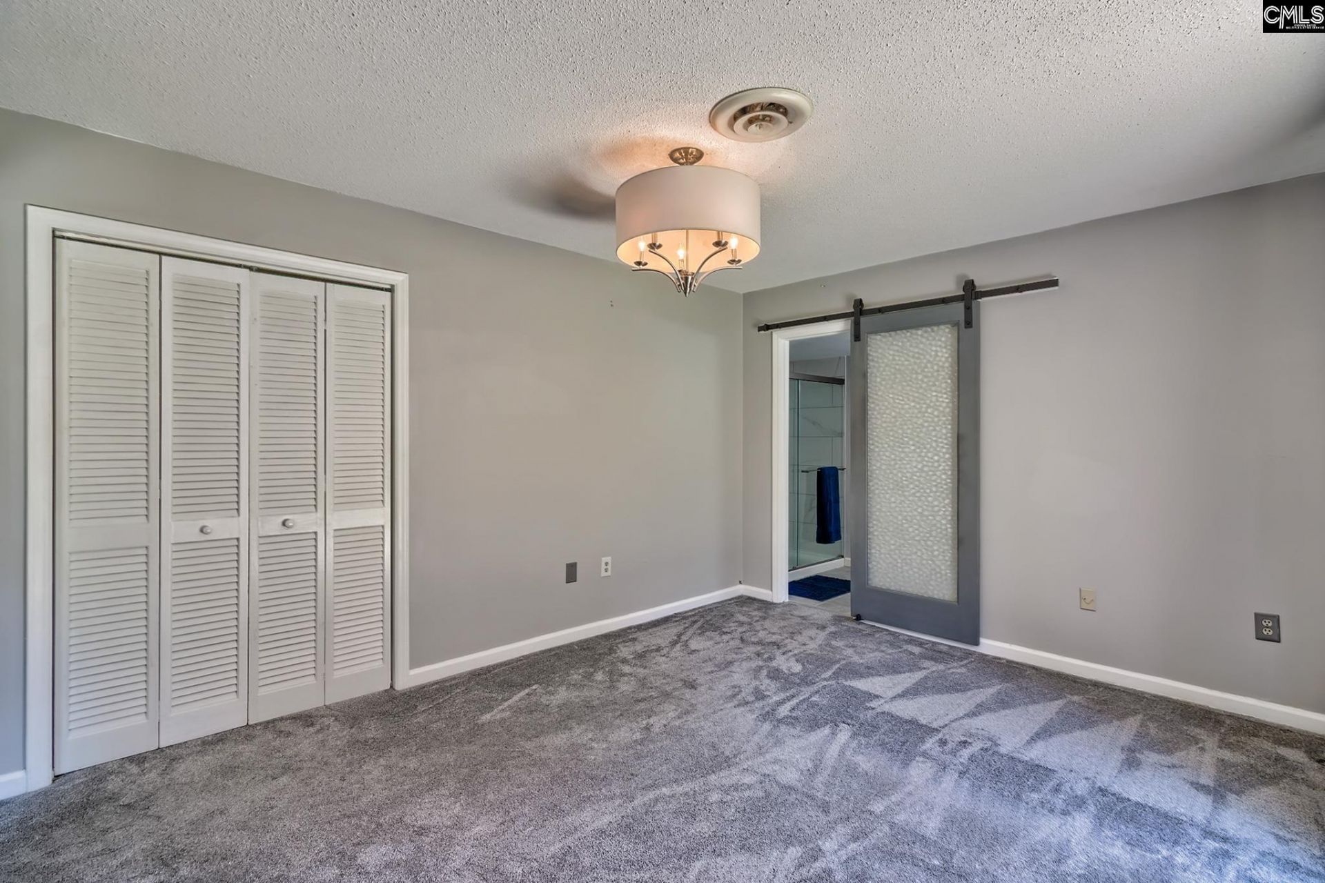5516 Lakeshore Drive  Photo 14