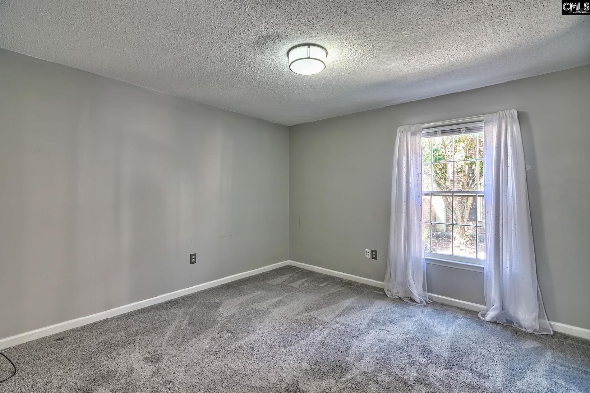 5516 Lakeshore Drive  Photo 17
