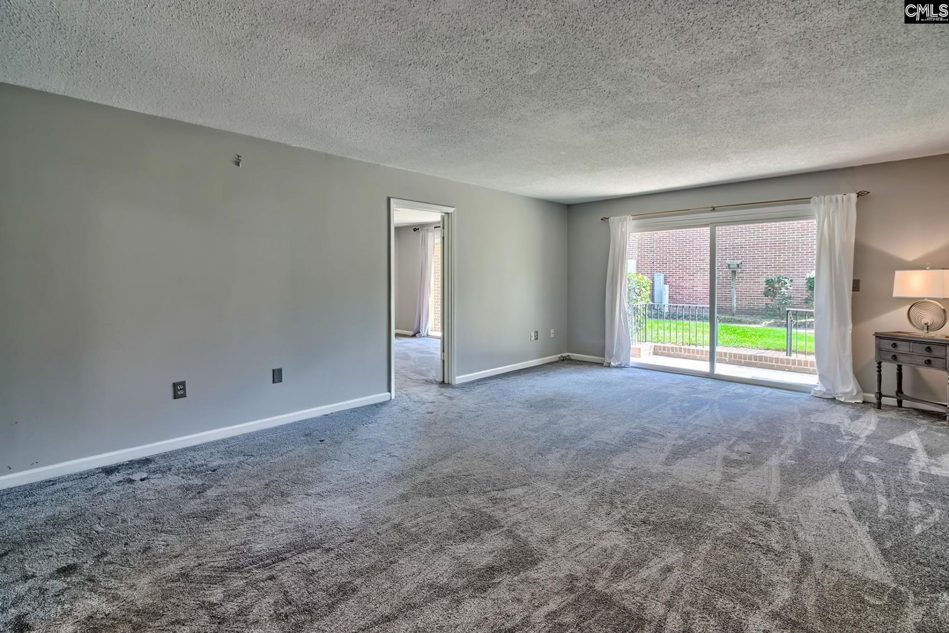 5516 Lakeshore Drive  Photo 6