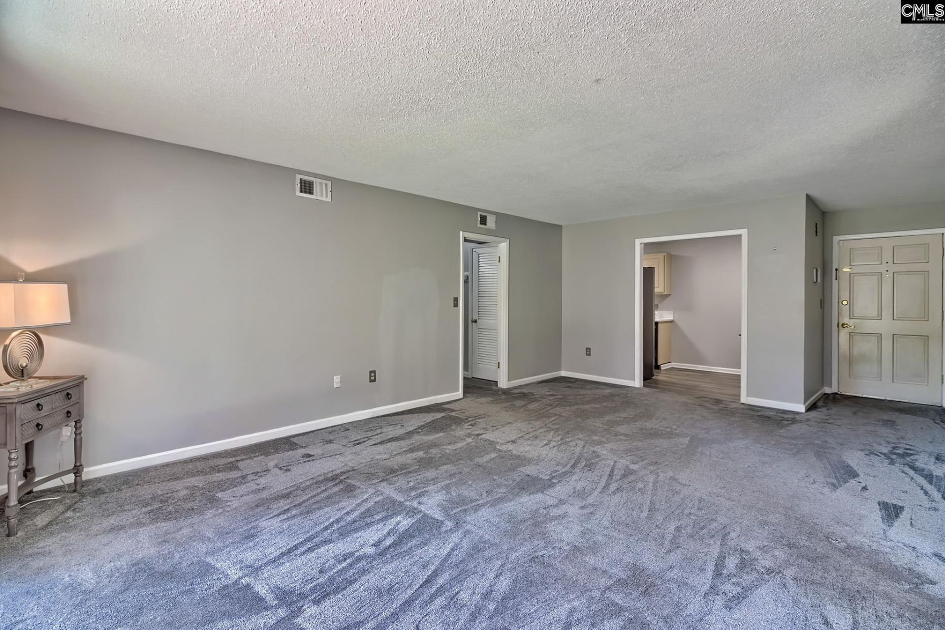 5516 Lakeshore Drive  Photo 7