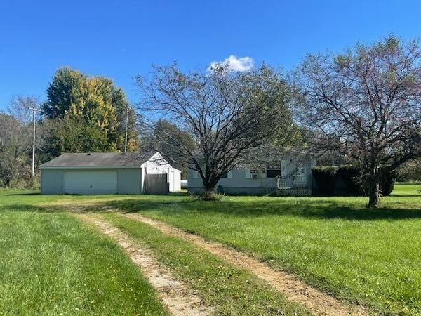 7125 Hall Road, Bellevue, MI 49021