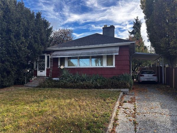 3111 Rutledge St, Victoria, BC V8X 1N3