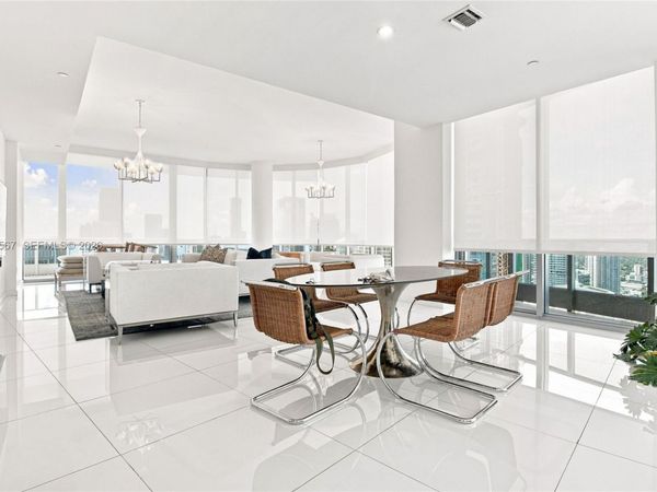200 Biscayne Boulevard Way , Unit 5302, Miami, FL 33131
