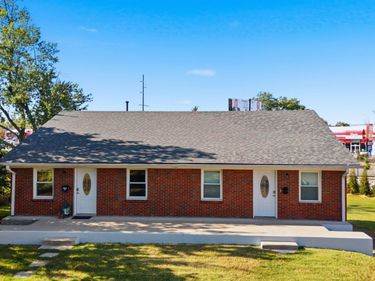 1999 Fair Oaks Drive, Lexington, KY 40504