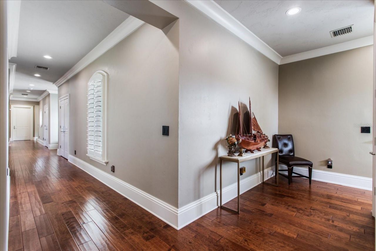 7500 Daetwyler Drive, Belle Isle, FL 32812 Photo