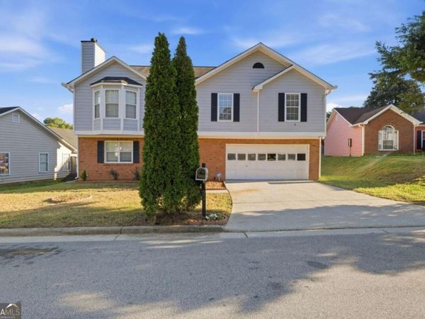 5527 Tunbridge Wells Road, Lithonia, GA 30058