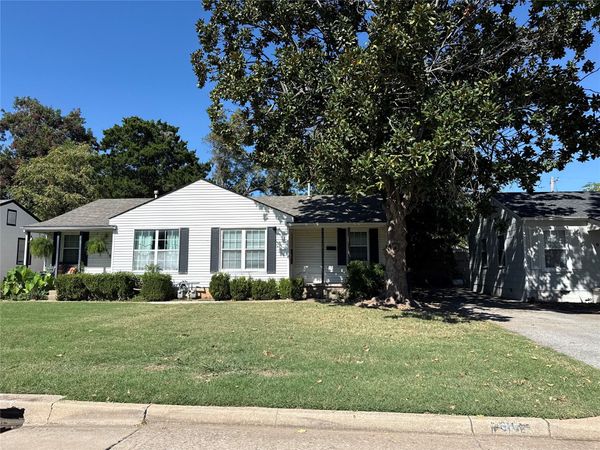 915 E 37th Place , Tulsa, OK 74105