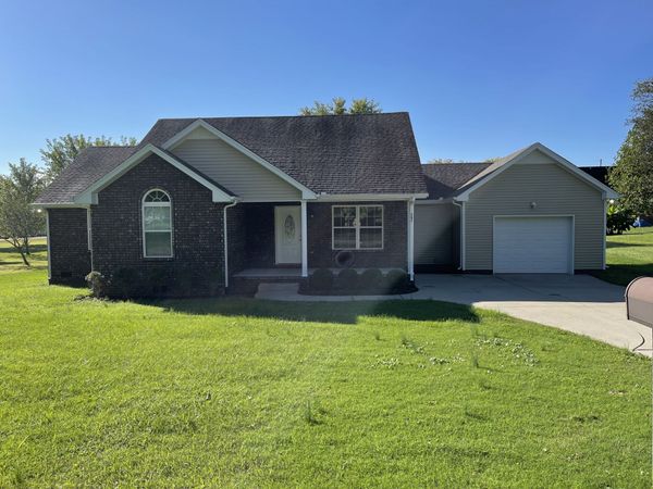 207 Williams St , Portland, TN 37148