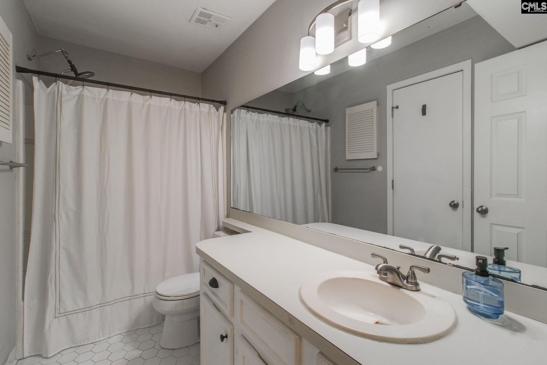 1003 Village Creek Drive  Photo 16