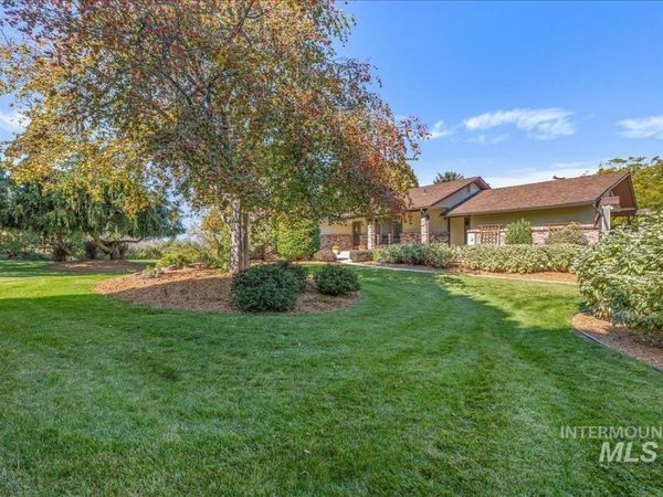 6484 W Hollilynn Dr, Boise, ID 83709