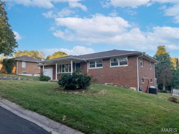 4917 Hill Drive , Godfrey, IL 62035