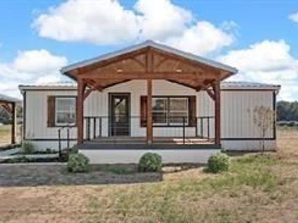 1810 Mary Ware Drive, Gholson, TX 76705