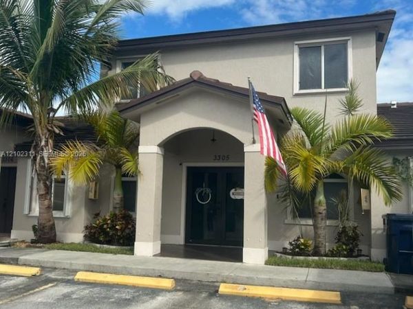 18859 NW 86th Ave, Unit 3305, Hialeah, FL 33015
