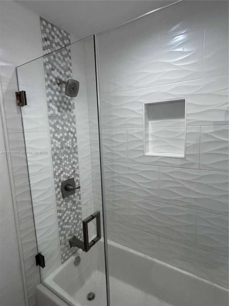 18859 NW 86th Ave, Unit 3305, Hialeah, FL 33015 Photo