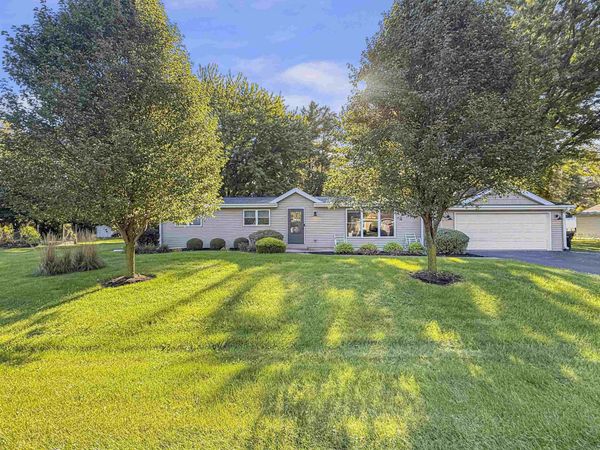 6011 Stevens Street, BYRON, IL 61010