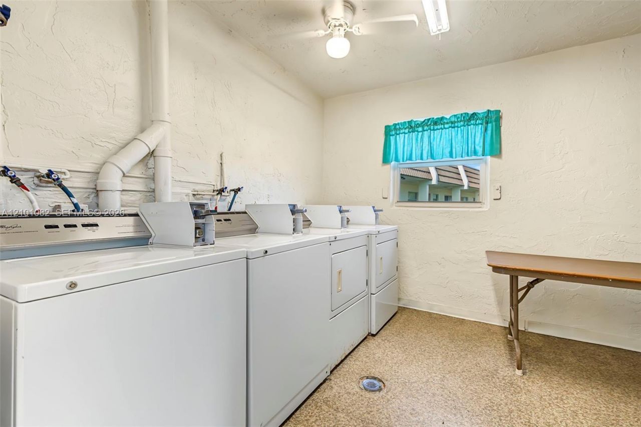 6770 Royal Palm Blvd , Unit 211L, Margate, FL 33063 Photo