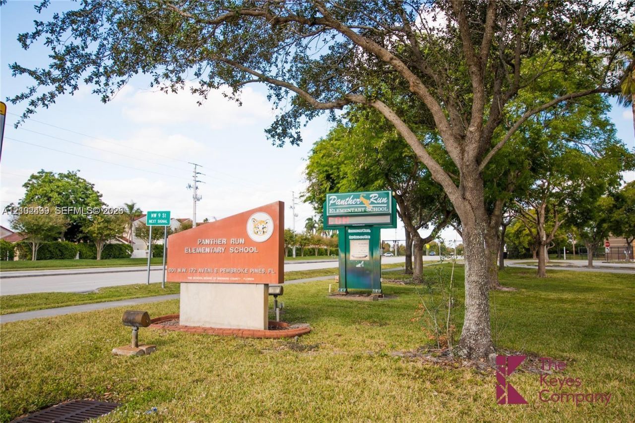 667 NW 170th Ter , Unit 667, Pembroke Pines, FL 33028 Photo