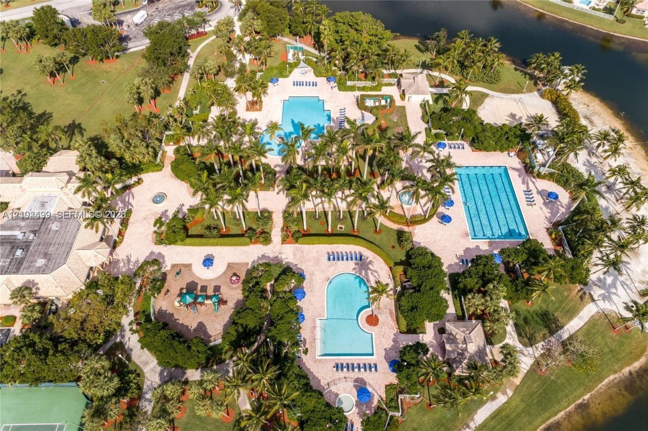 667 NW 170th Ter , Unit 667, Pembroke Pines, FL 33028 Photo