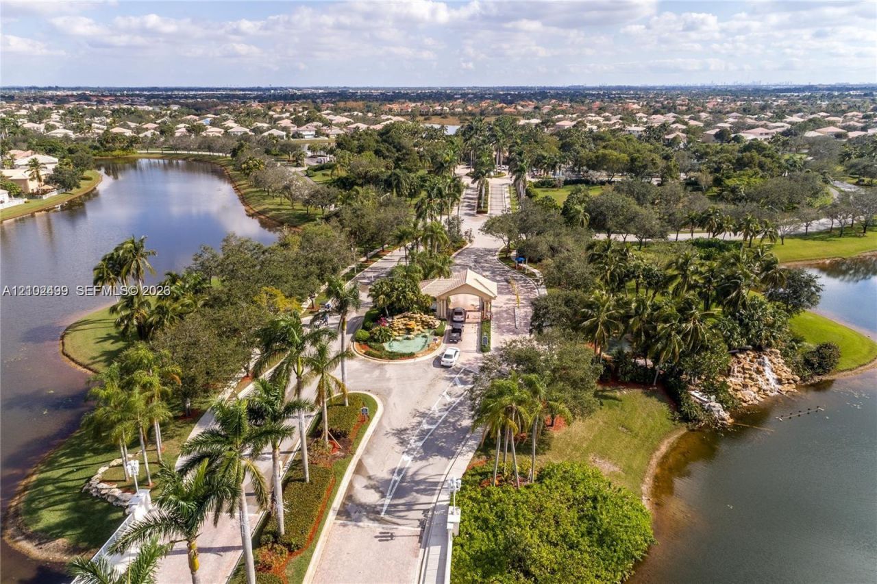 667 NW 170th Ter , Unit 667, Pembroke Pines, FL 33028 Photo