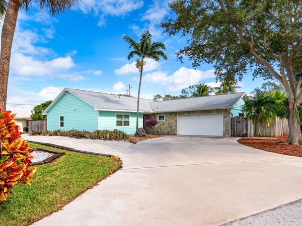 611 East Drive, Delray Beach, FL 33445