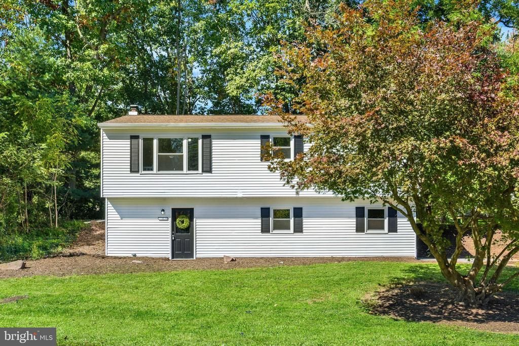 35 WHITE OAK LANE , ETTERS, PA 17319