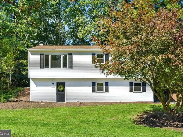 35 WHITE OAK LANE , ETTERS, PA 17319