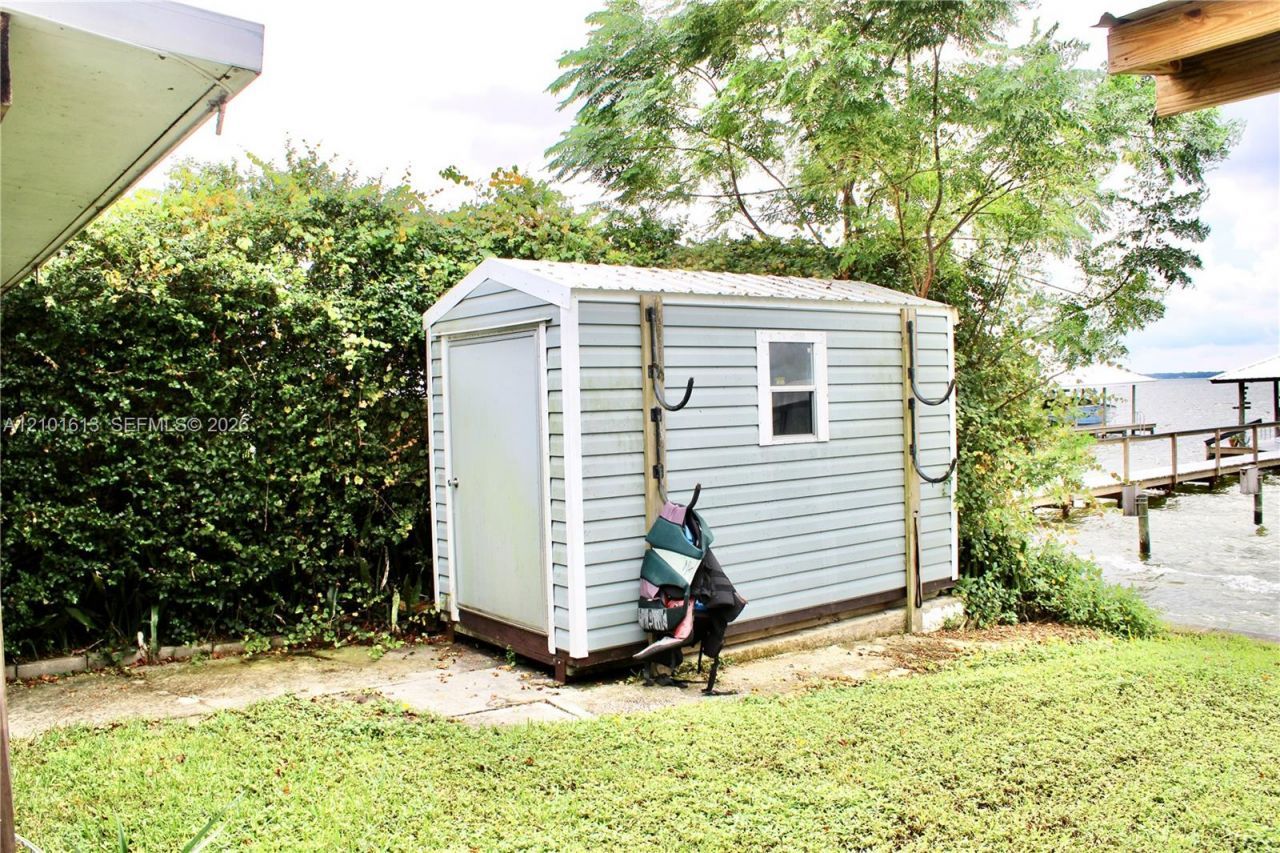 510 Lake June Rd, Lake Placid, FL 33852 Photo