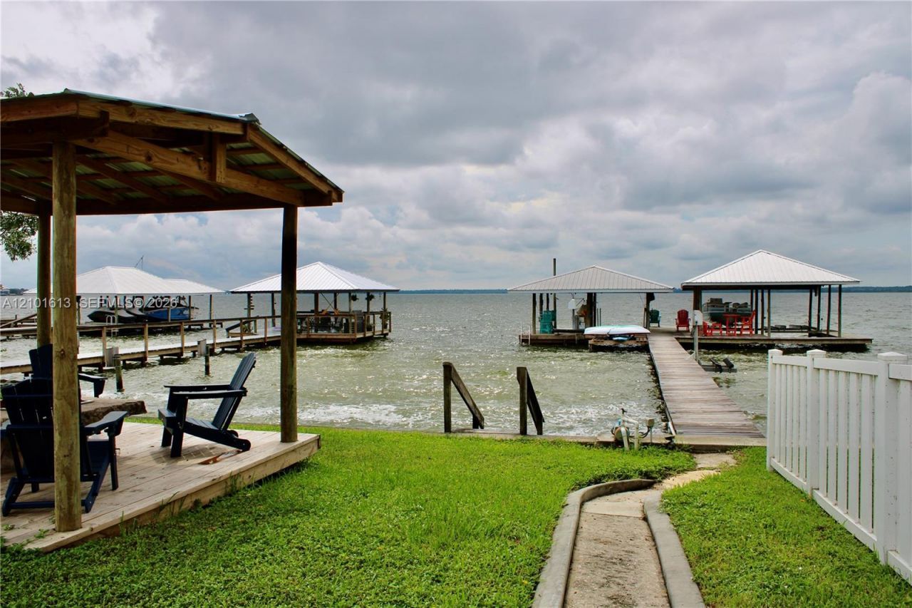 510 Lake June Rd, Lake Placid, FL 33852 Photo