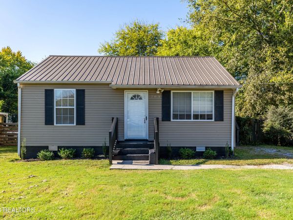 203 Coleman St, Maryville, TN 37804
