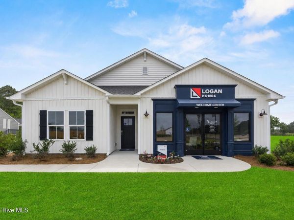 407 Loggerhead Boulevard , Surf City, NC 28445