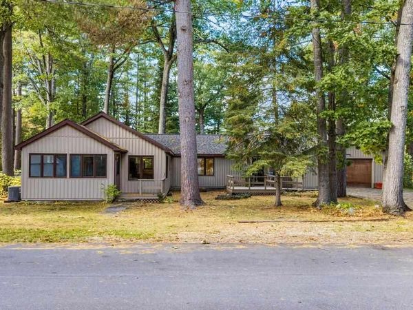 3602 Poplar Street, Indian River, MI 49749