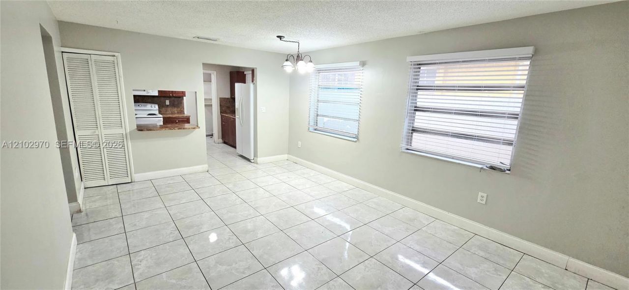 208 NW 56th Ave, Unit front, Miami, FL 33126 Photo