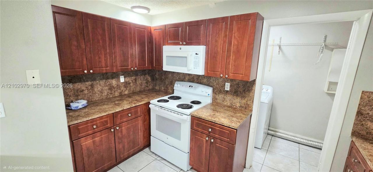 208 NW 56th Ave, Unit front, Miami, FL 33126 Photo