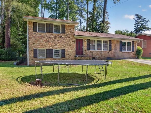 5918 Pinecreek Road , Forest Park, GA 30297