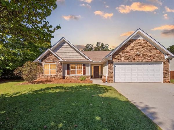 11 Mitchell Run , Hiram, GA 30141