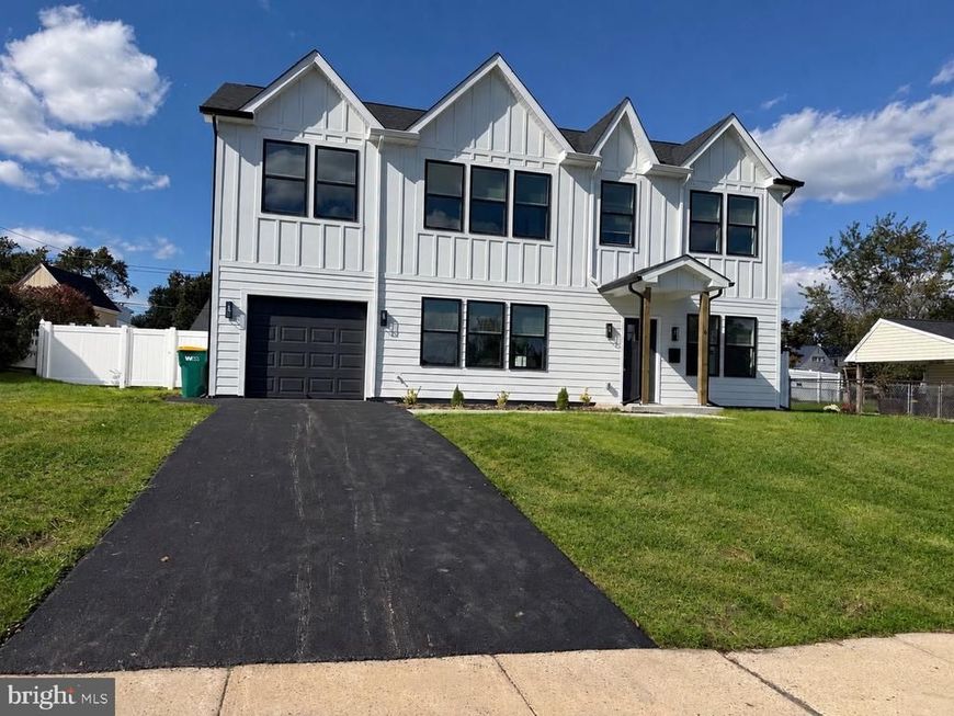 6 Apricot Lane, Levittown, PA 19055 Main Photo