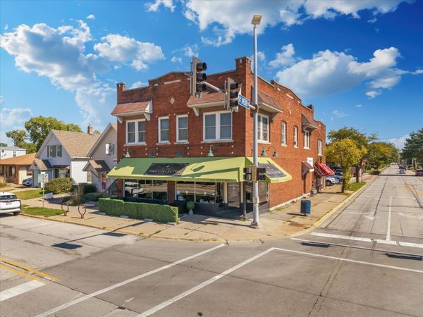 1325 30th Street , Rock Island, IL 61201