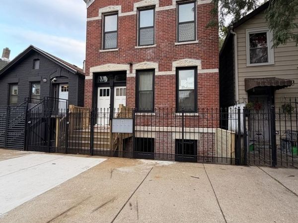 2227 W 21st Street , Unit 1F, Chicago, IL 60608