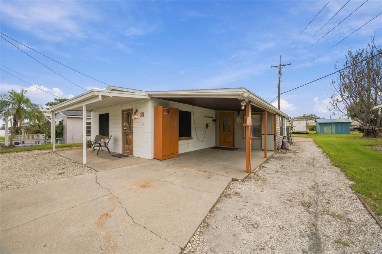 10 Lychee Drive, Winter Haven, FL 33881 Photo