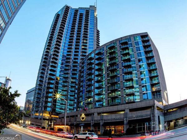 400 W Peachtree Street NW, Unit 2206, Atlanta, GA 30308