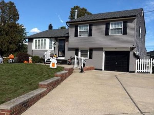 4 BOW ROAD, HAMILTON TWP, NJ 08690