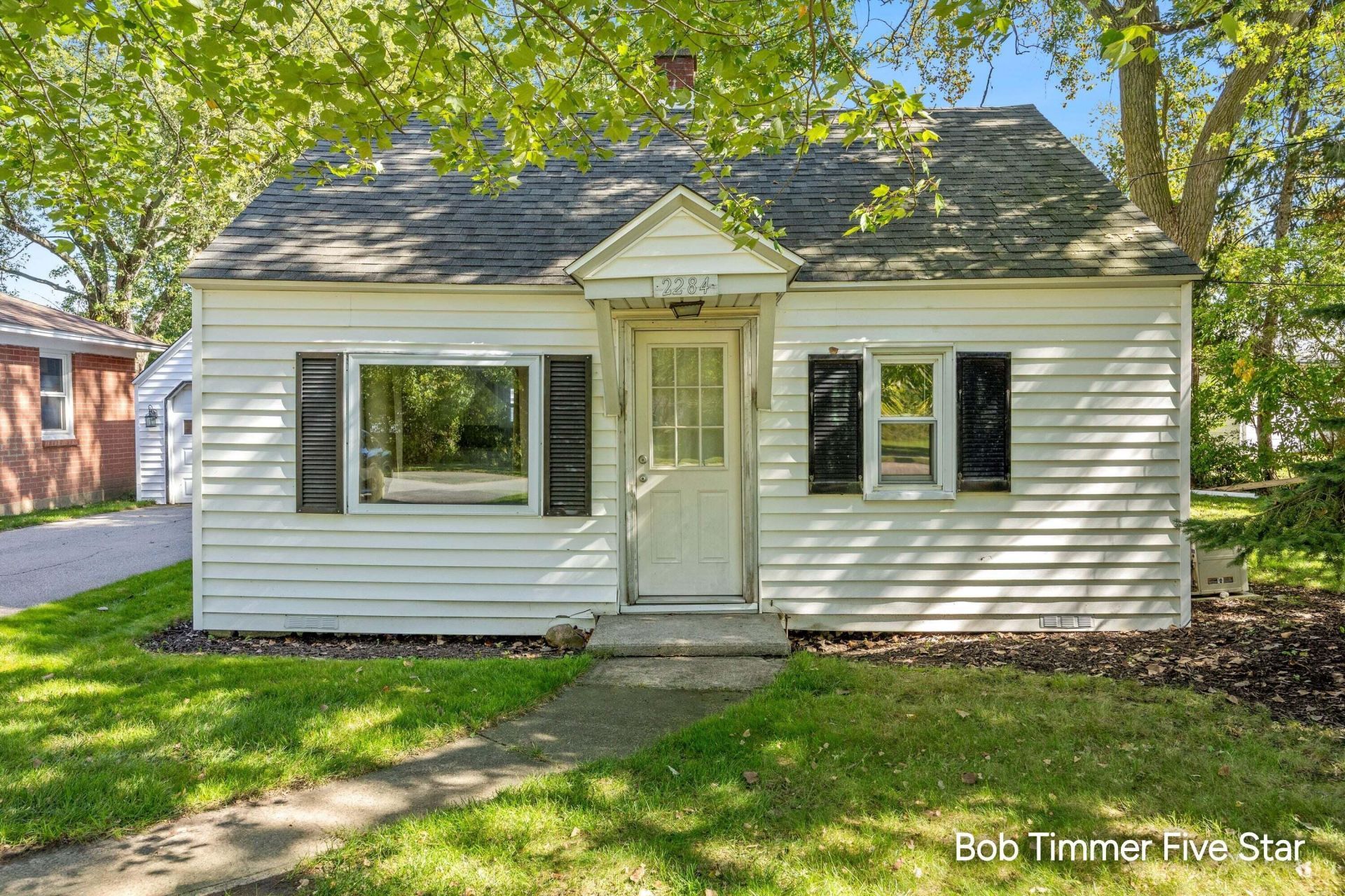 2284 104th Avenue, Zeeland, MI 49464 Main Photo